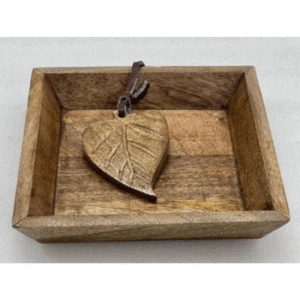 Tissue Holder W/ Leaf